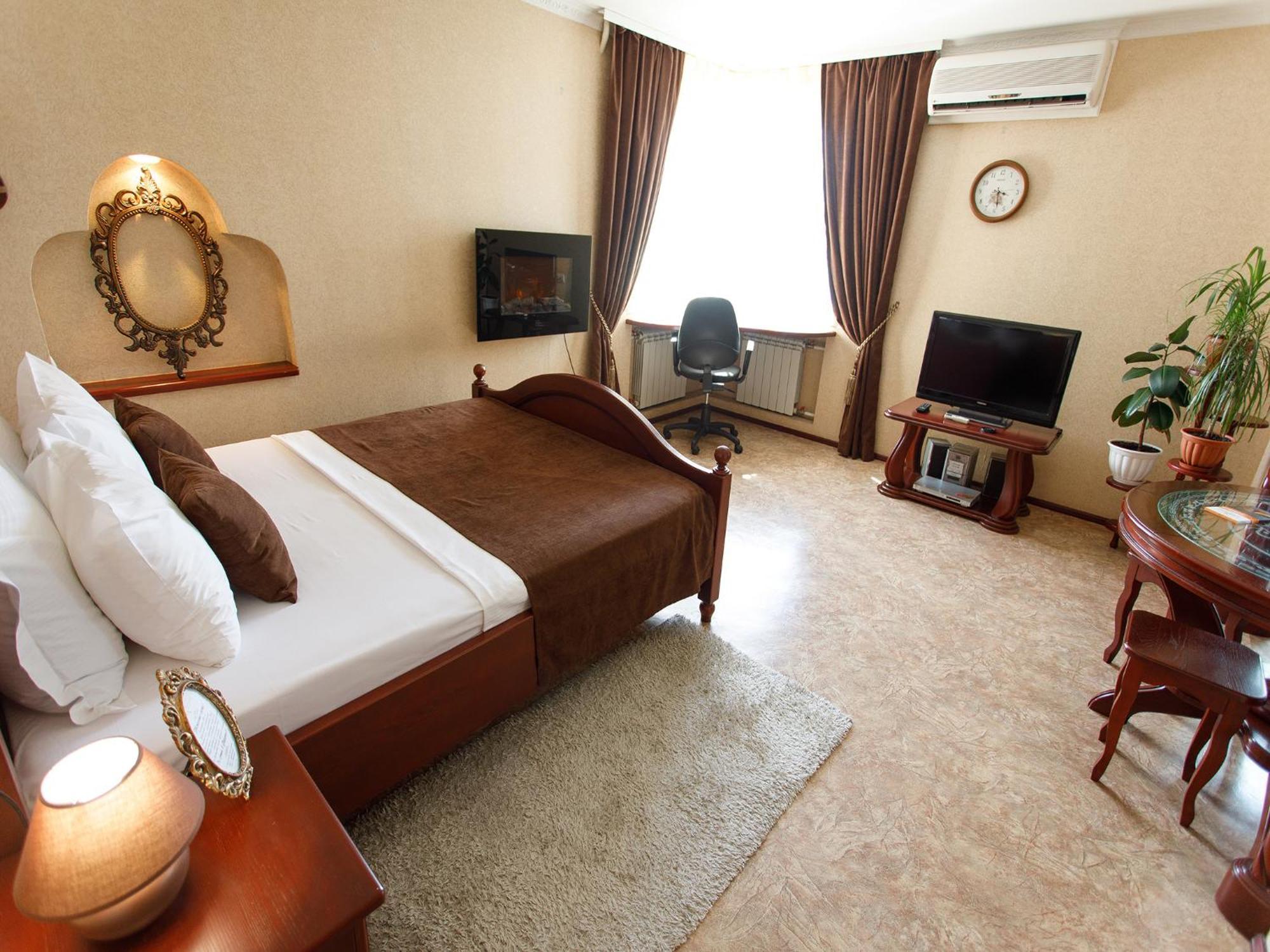 Studio De Luxe With Jacuzzi Sumy Bagian luar foto
